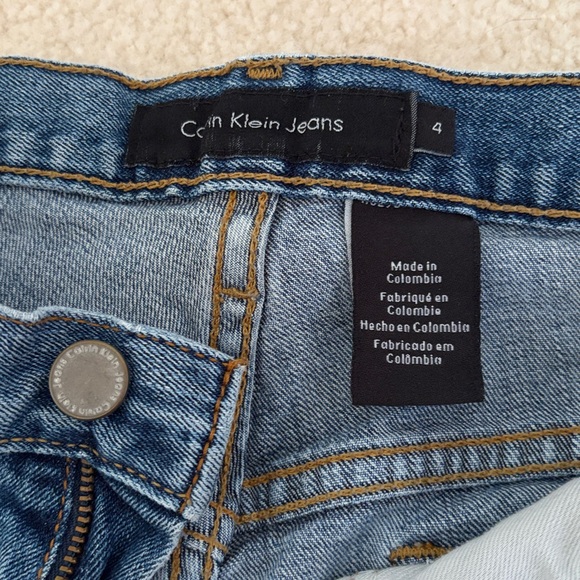 Calvin Klein Jeans - Picture 2 of 8